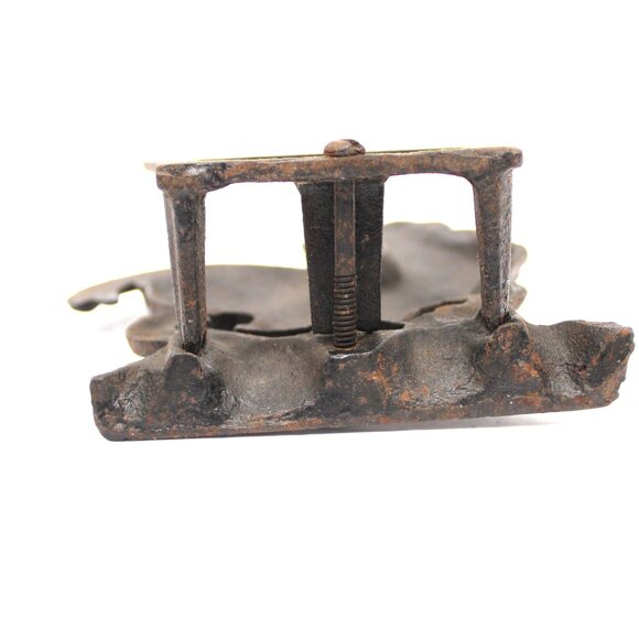 VINTAGE CAST IRON ROOSTER TRIVET R.H. BIRD & Rooster Cast Iron Napkin Holder - Picture 10 of 10